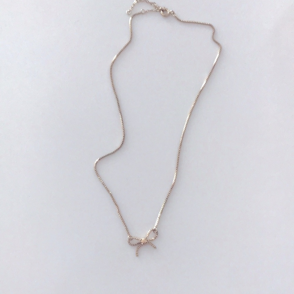 Bowtie necklace